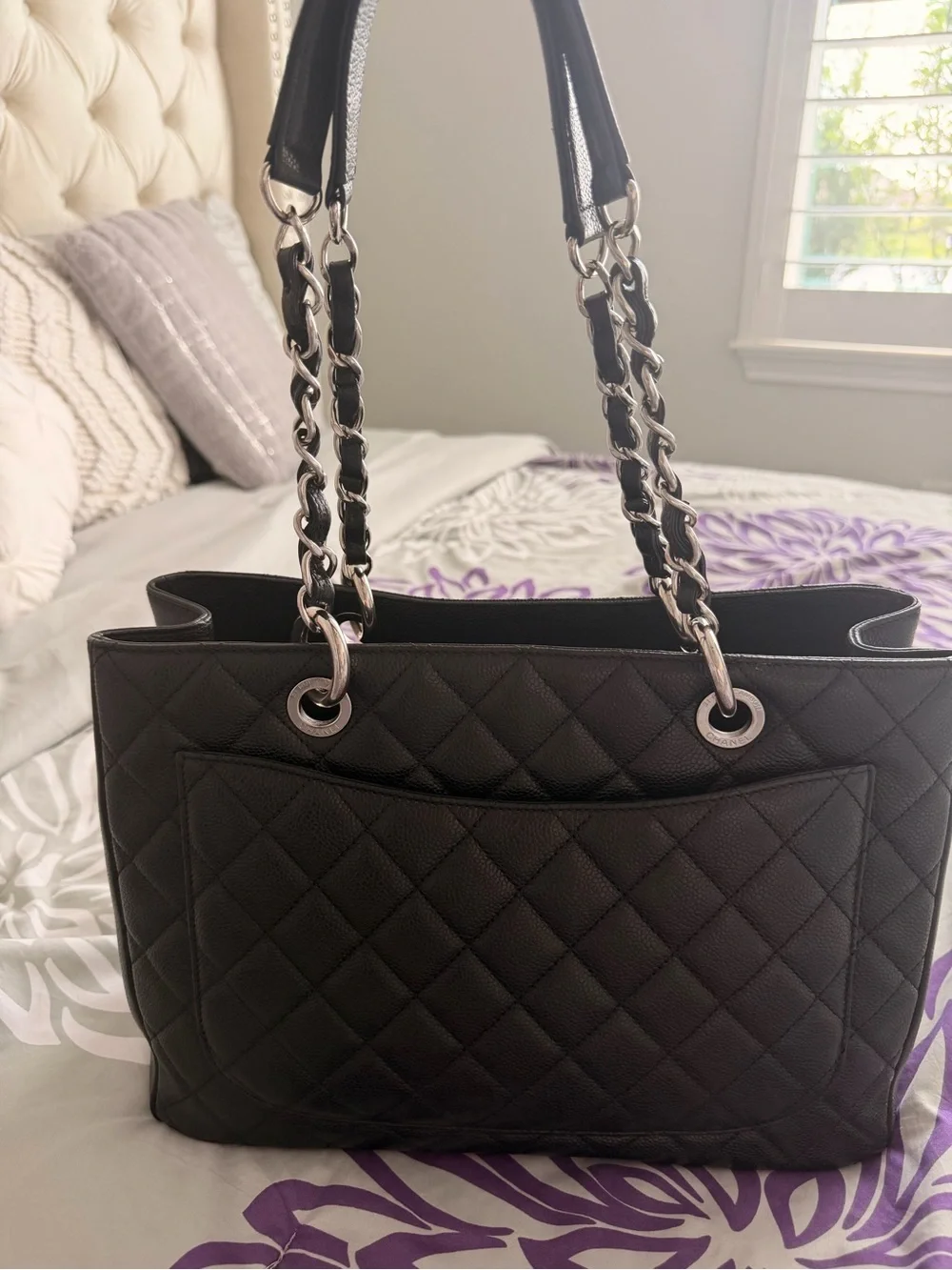 CHANEL elegant quilted